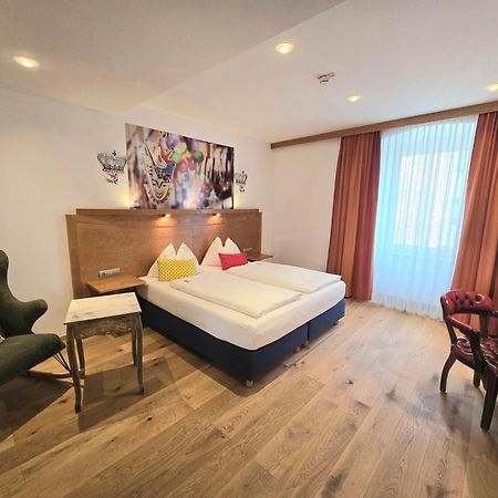 Boutique Hotel Goldenes Lamm Villach Dış mekan fotoğraf
