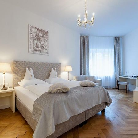 Boutique Hotel Goldenes Lamm Villach Dış mekan fotoğraf