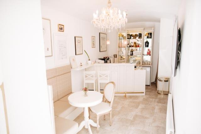 Boutique Hotel Goldenes Lamm Villach Dış mekan fotoğraf