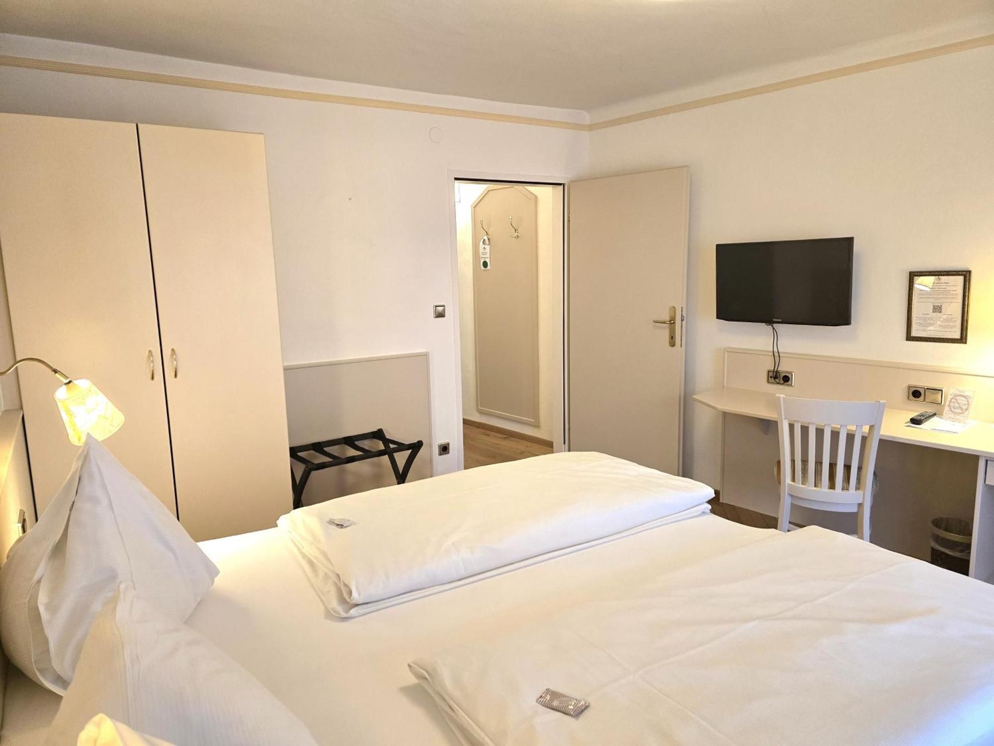Boutique Hotel Goldenes Lamm Villach Dış mekan fotoğraf