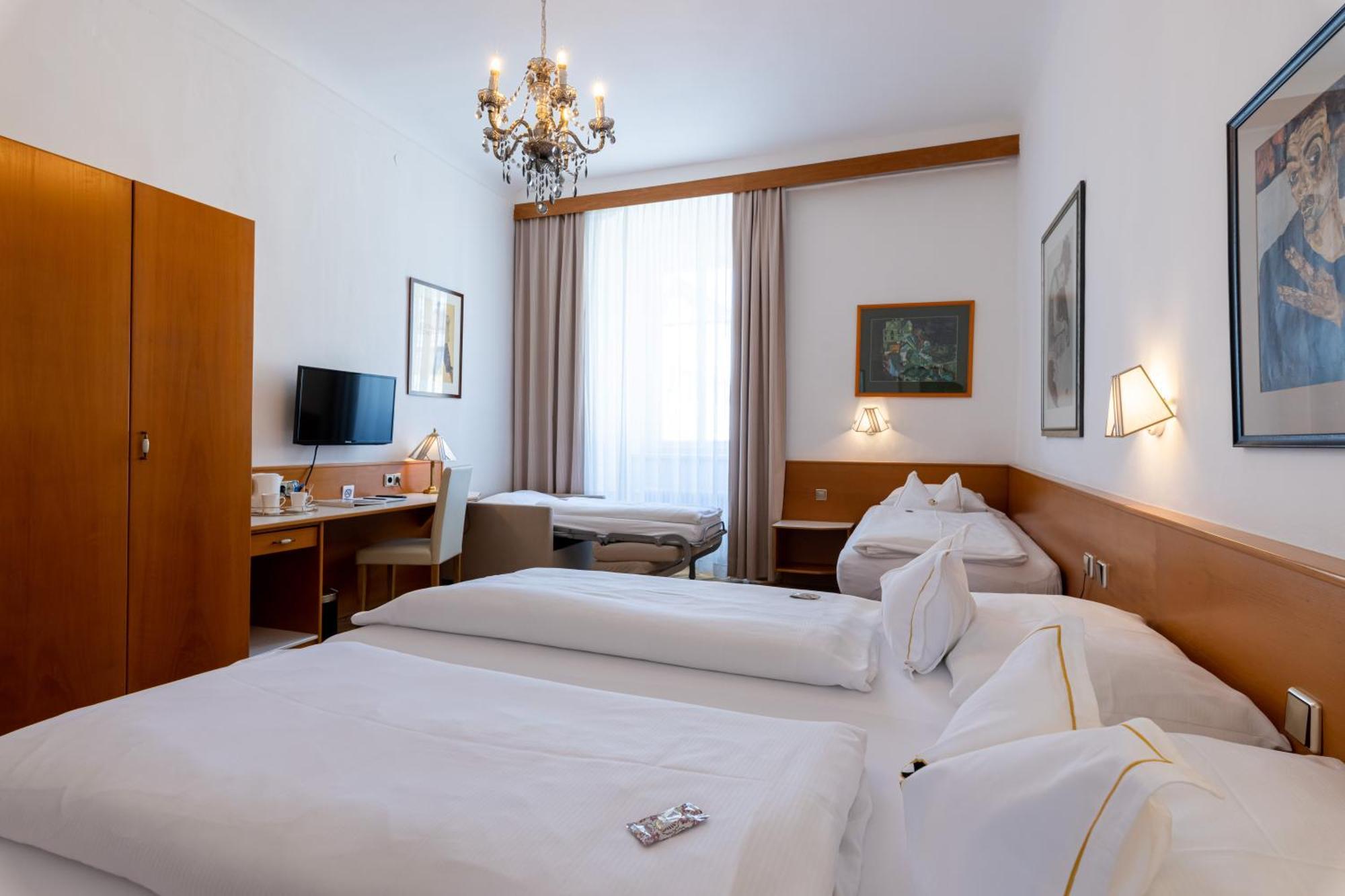 Boutique Hotel Goldenes Lamm Villach Dış mekan fotoğraf