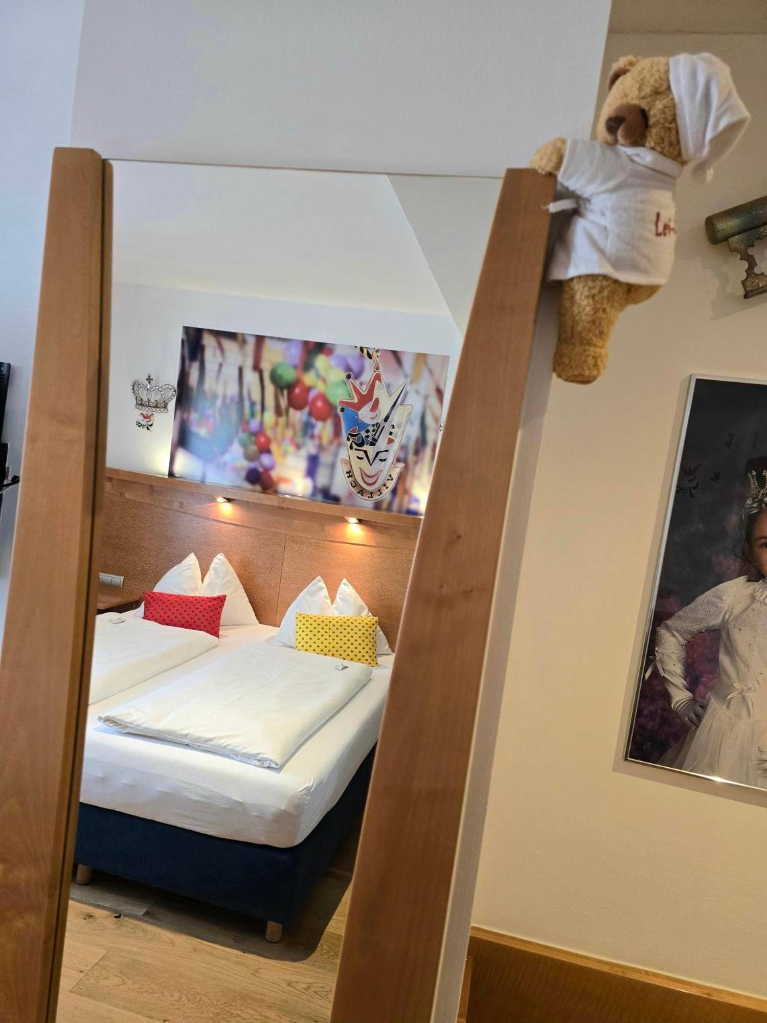 Boutique Hotel Goldenes Lamm Villach Dış mekan fotoğraf