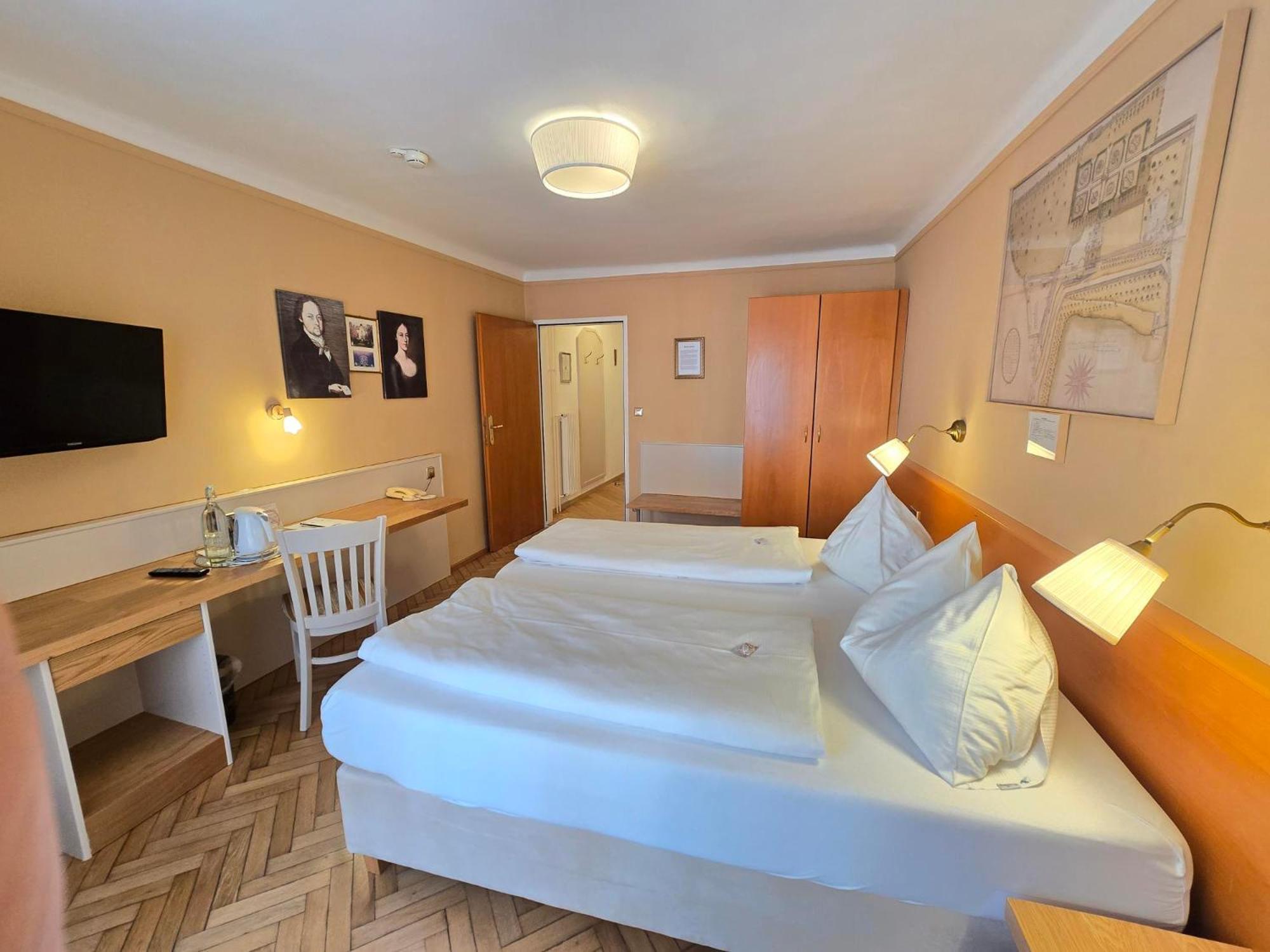 Boutique Hotel Goldenes Lamm Villach Dış mekan fotoğraf