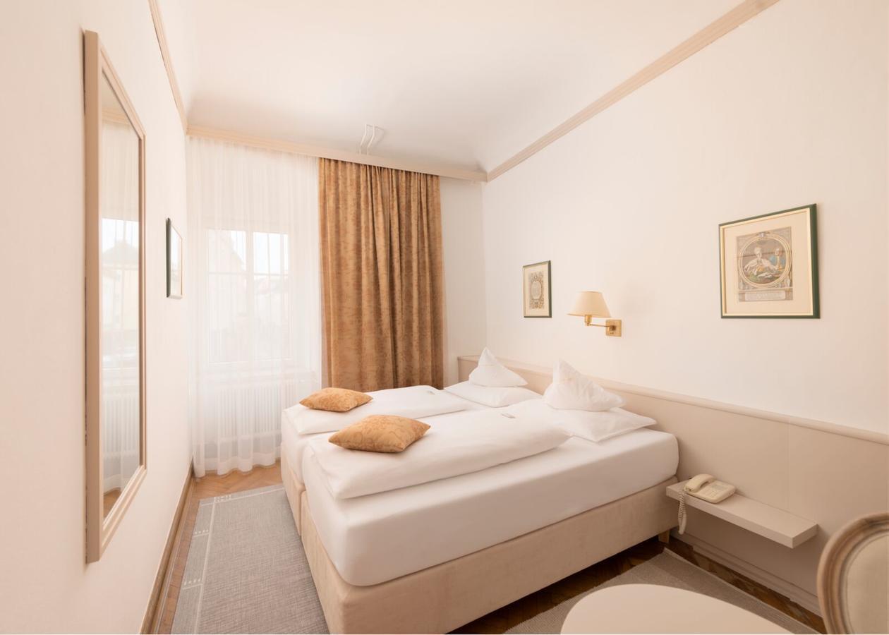 Boutique Hotel Goldenes Lamm Villach Dış mekan fotoğraf