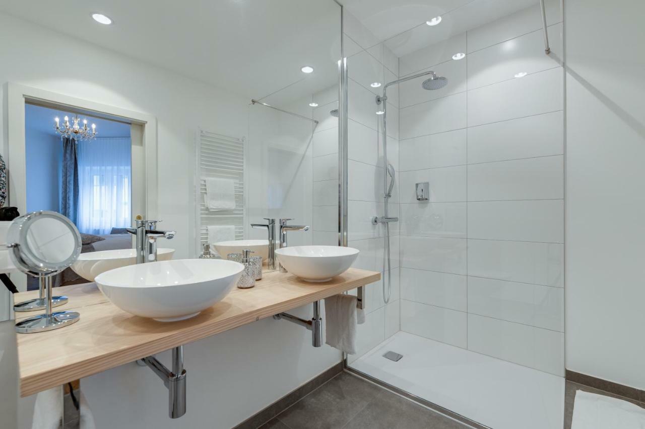Boutique Hotel Goldenes Lamm Villach Dış mekan fotoğraf