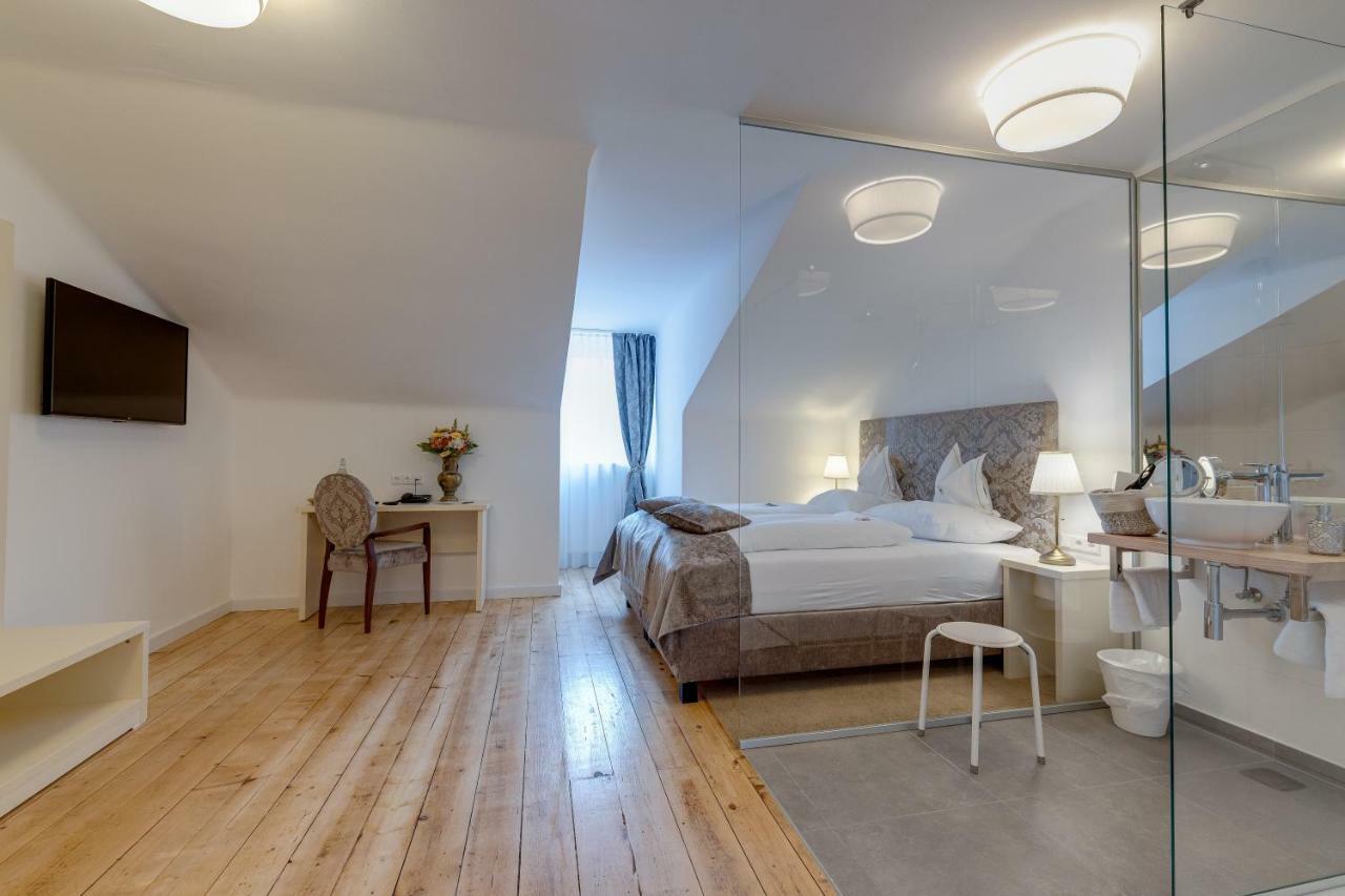 Boutique Hotel Goldenes Lamm Villach Dış mekan fotoğraf