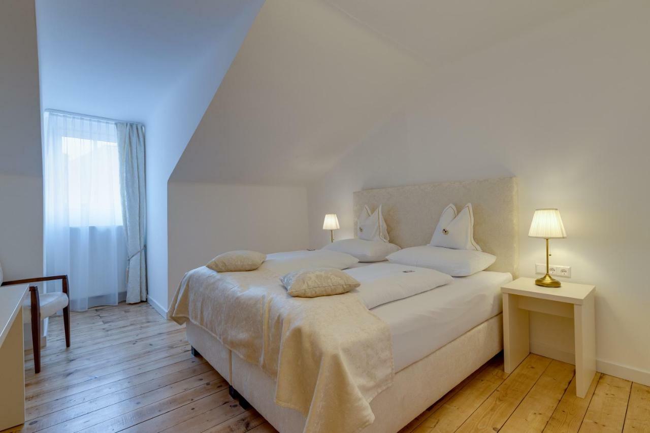 Boutique Hotel Goldenes Lamm Villach Dış mekan fotoğraf